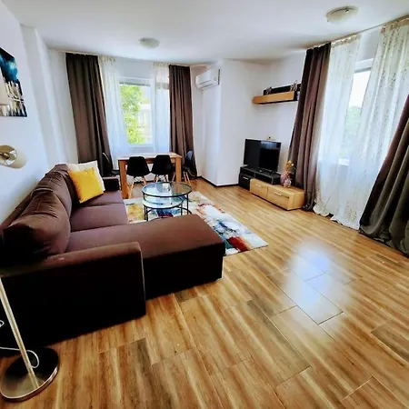 Aпартамент-софия/ Newhome Lux