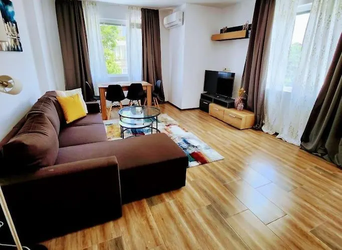 Aпартамент-софия/ Newhome Lux