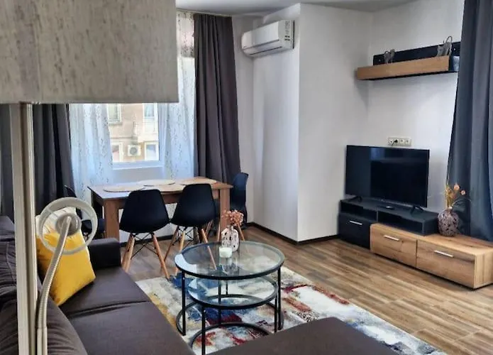 Daire Aпартамент-софия/ Newhome Lux