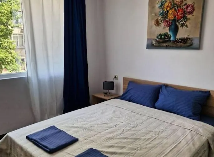 Aпартамент-софия/ Newhome Lux Daire *