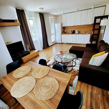 Aпартамент-софия/ Newhome Lux Апартаменты